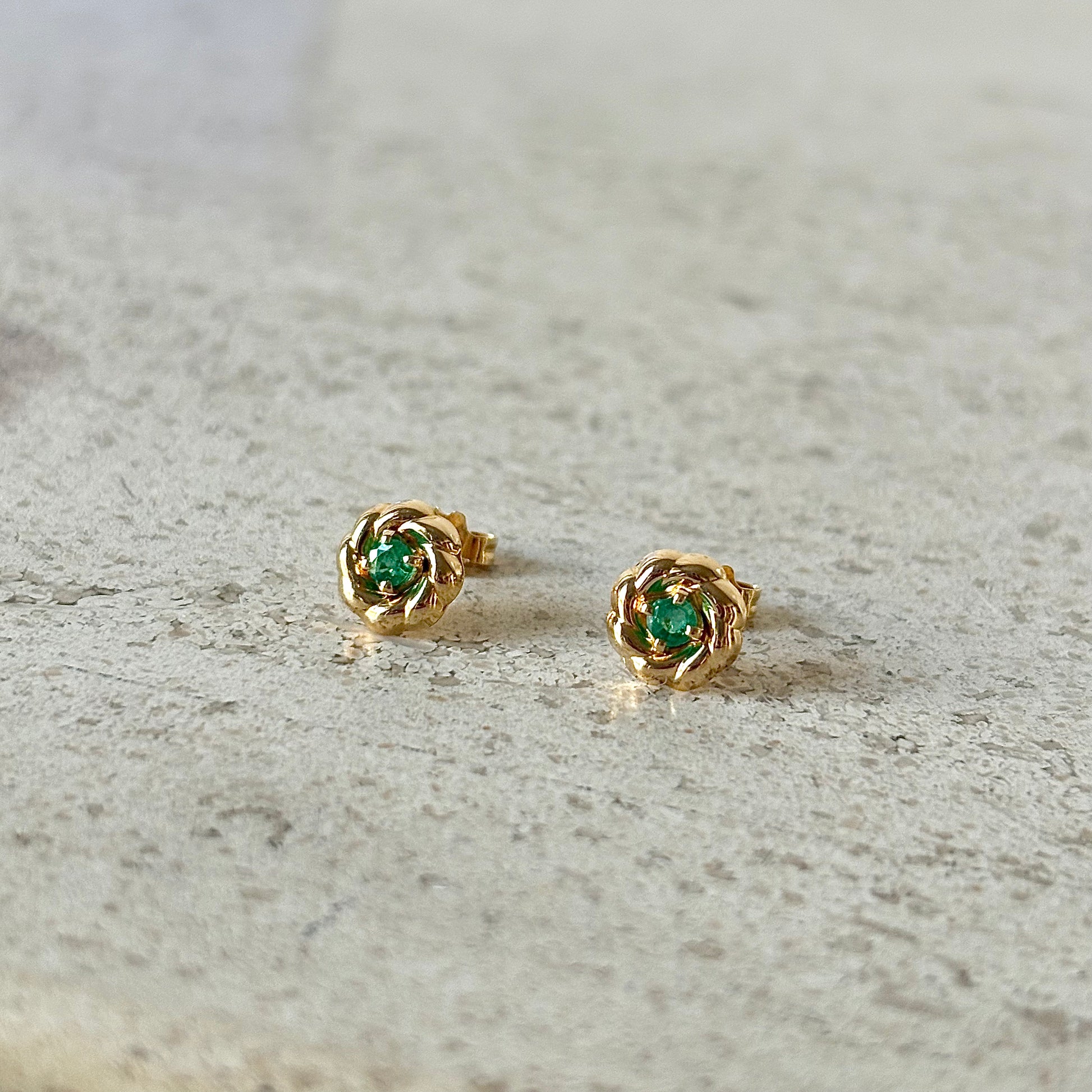 Boucles D'oreilles Florales - Or Jaune 750 & Émeraudes