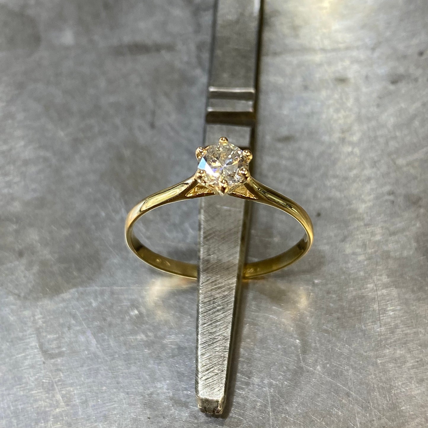 Bague Solitaire - Or Jaune 750 & Diamants