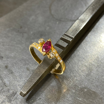 Bague Trilogie - Or Jaune 750 Rubis & Diamants