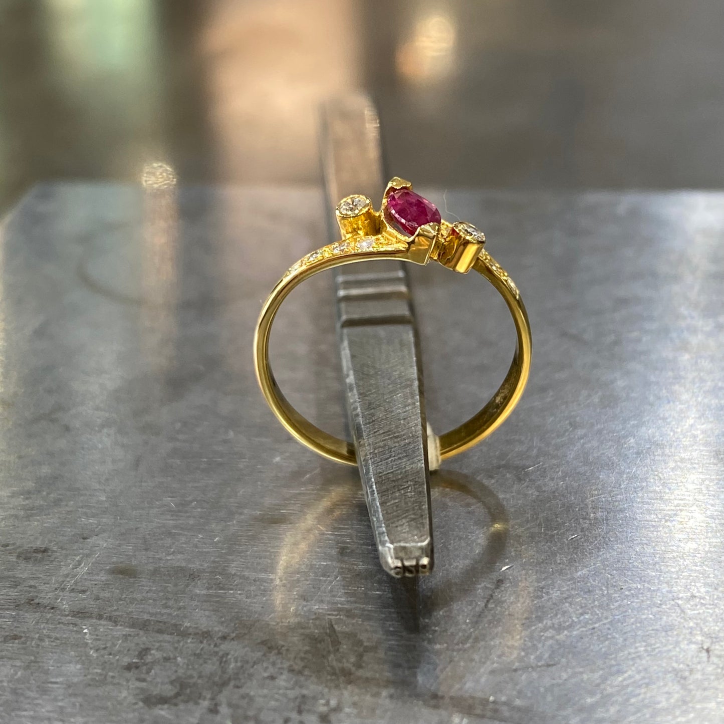 Bague Trilogie - Or Jaune 750 Rubis & Diamants