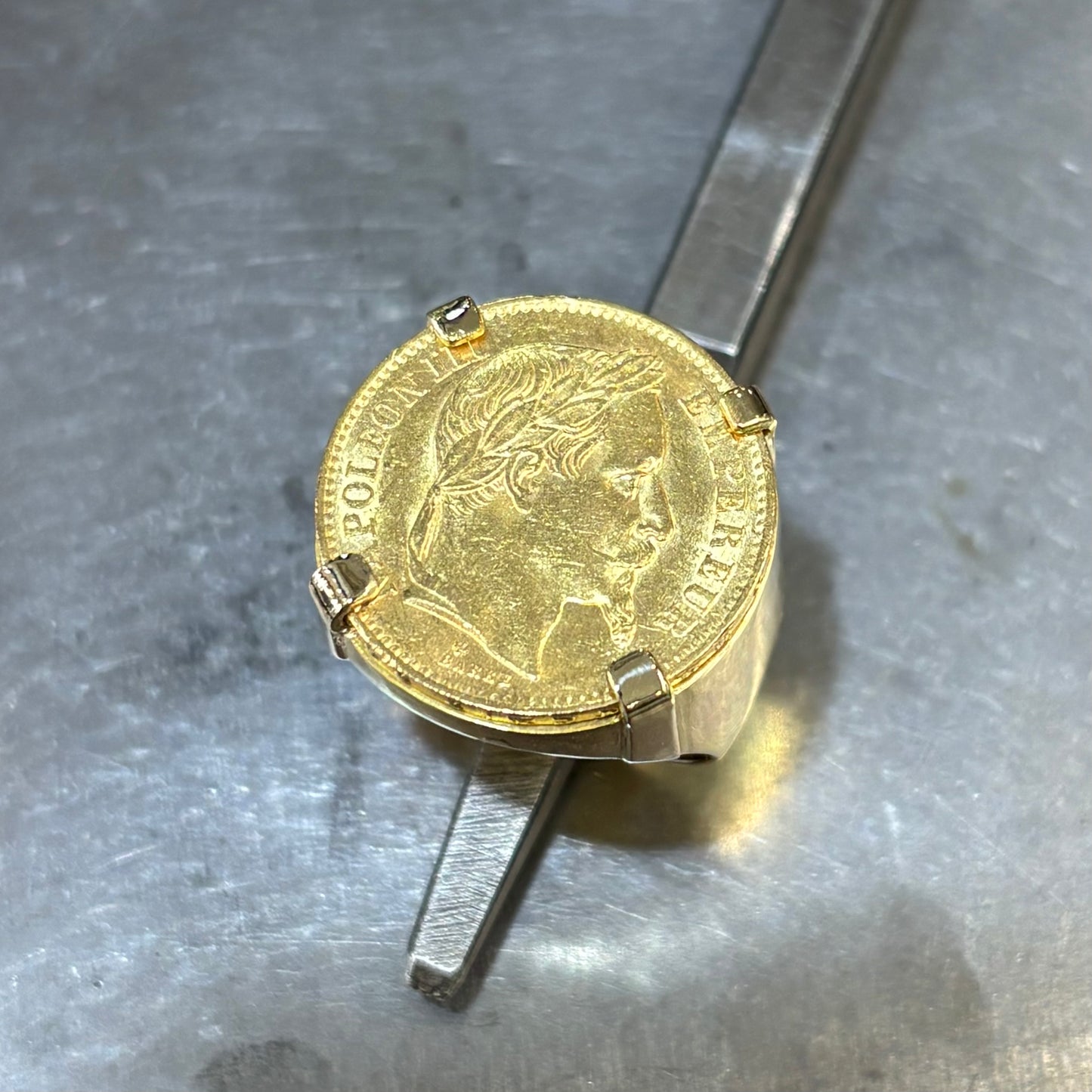 Bague Chevalière Pièce - Or Jaune 750 & Pièce Or 20 Francs Napoléon