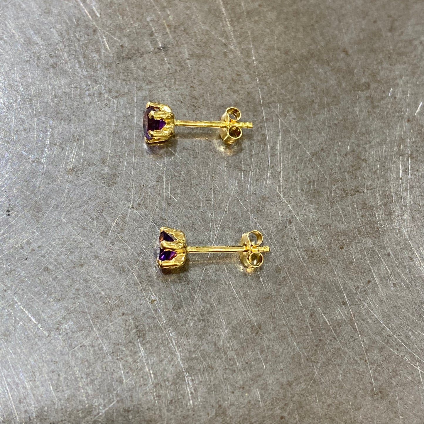 Boucles D'oreilles Puces - Or Jaune 750 & Améthyste