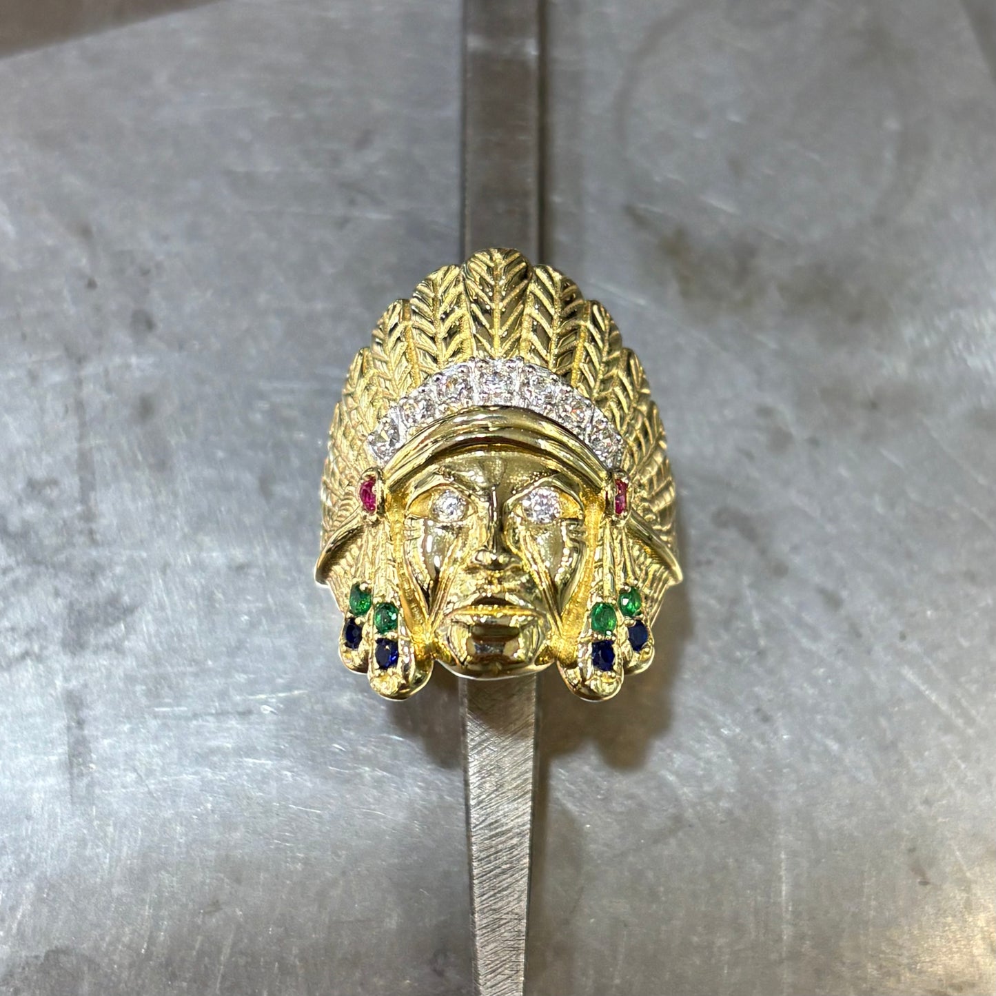 Bague Chevalière Tête D'Indien - Or Jaune 750
