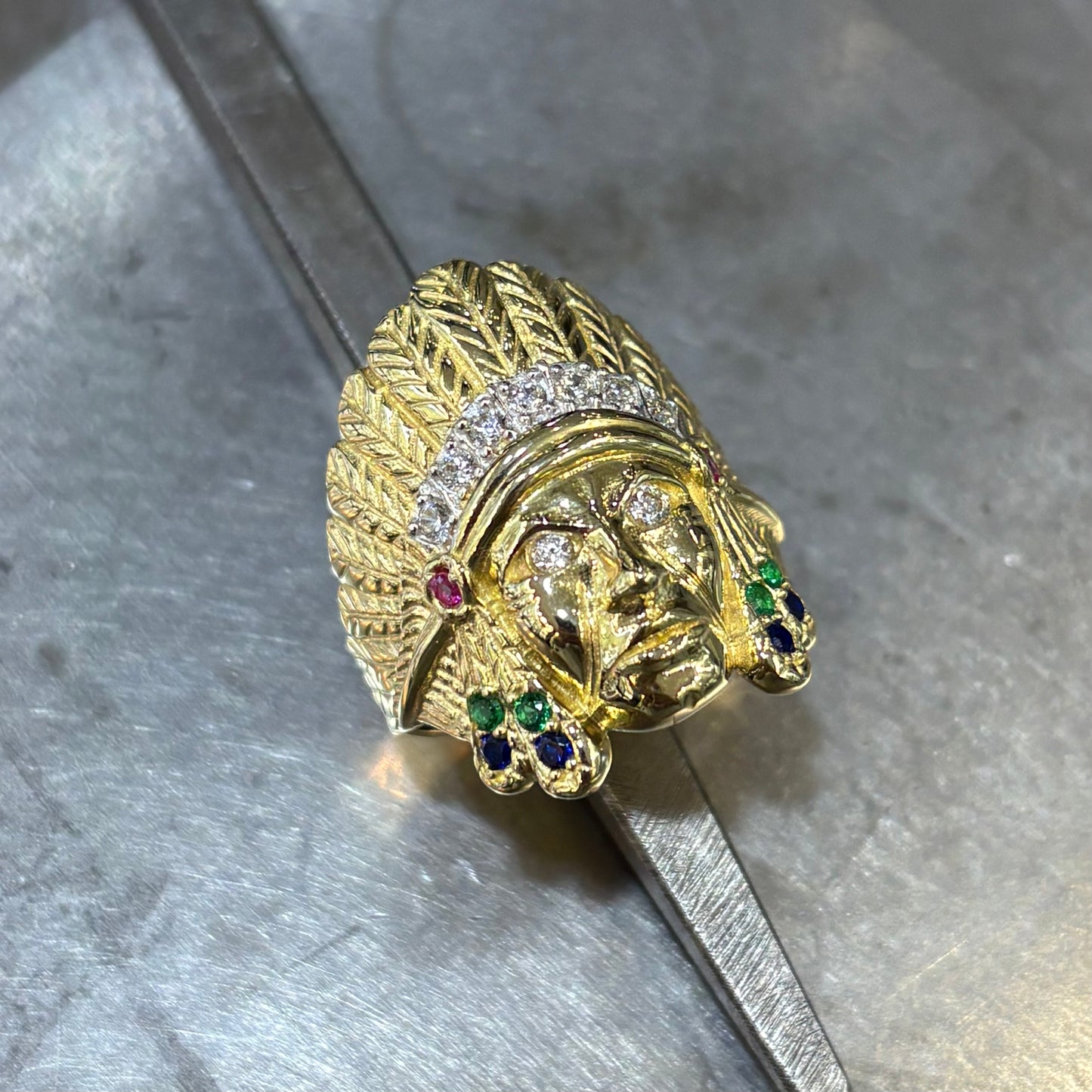 Bague Chevalière Tête D'Indien - Or Jaune 750