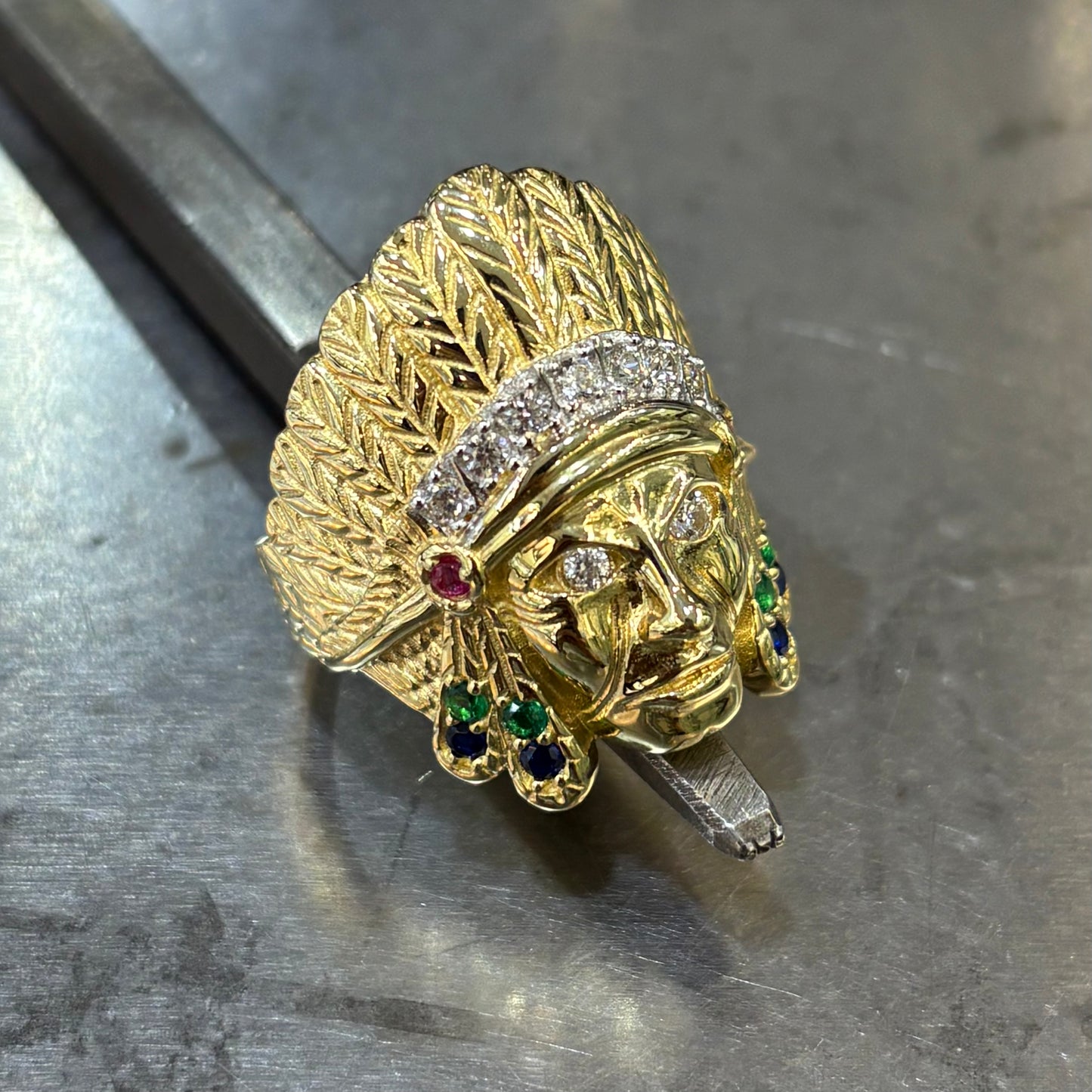 Bague Chevalière Tête D'Indien - Or Jaune 750