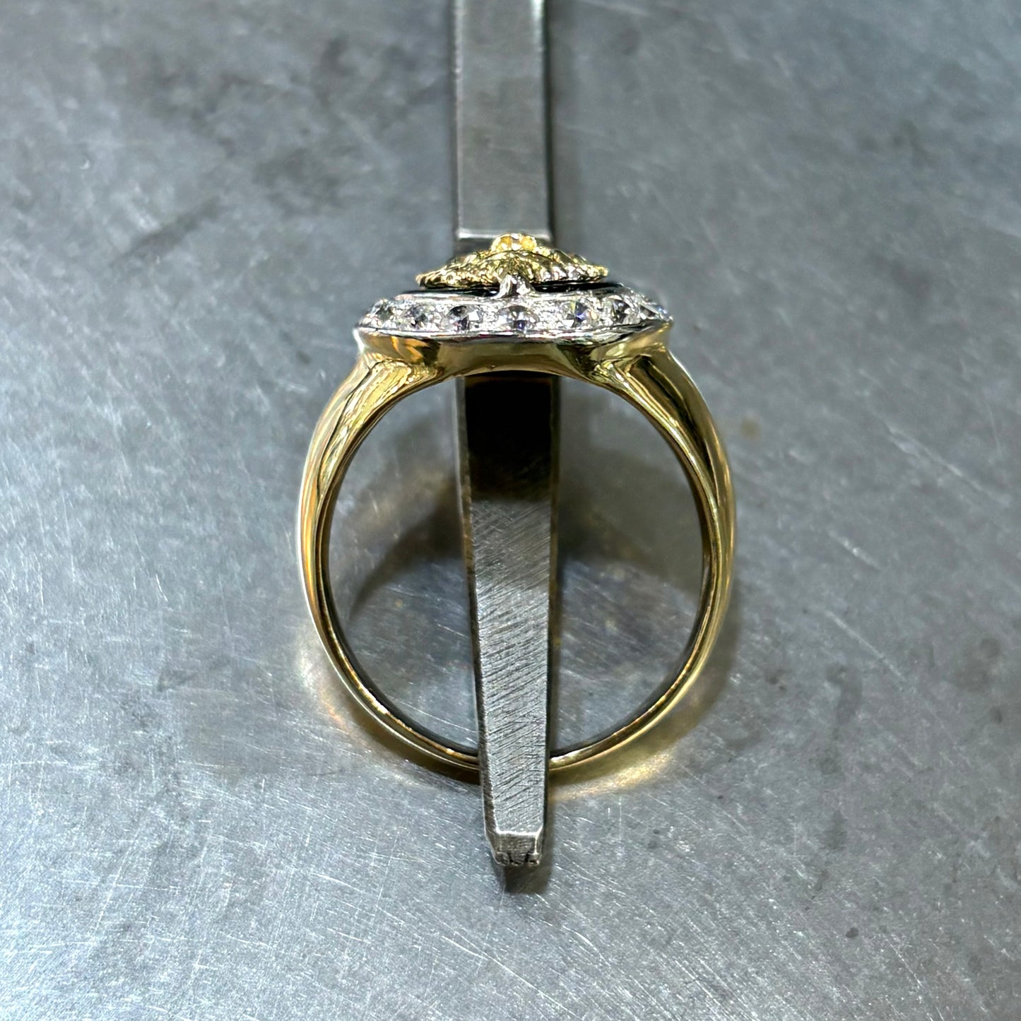 Bague Chevalière Lion - Or Jaune/Blanc 750 & Onyx