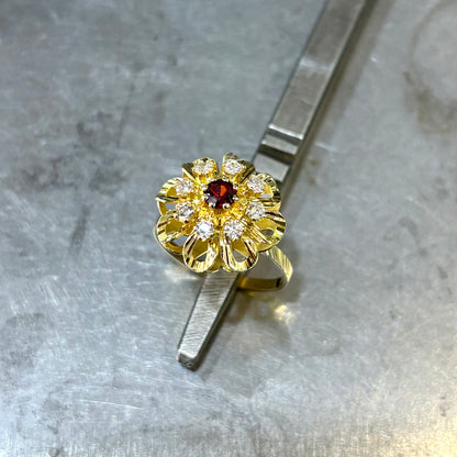 Bague Marguerite - Or Jaune 750 Diamants & Grenat