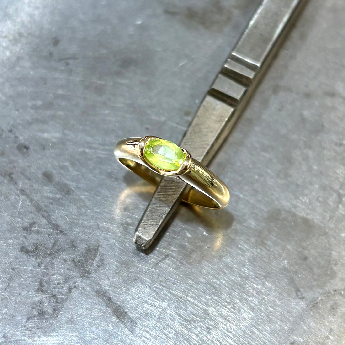 Bague Jonc - Or Jaune 750 & Péridot