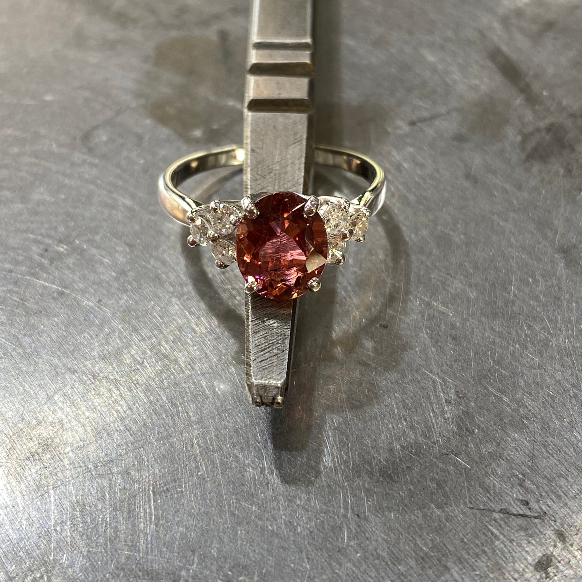 Bague Nausicaä - Or Blanc 750 Tourmaline & Diamants Création Fremont