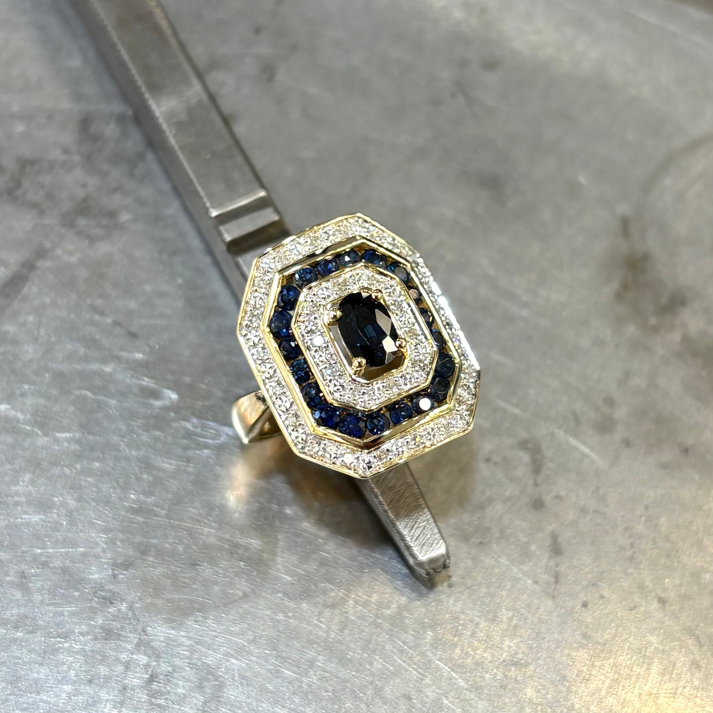 Bague Vintage - Or Jaune 750 Saphir & Diamants