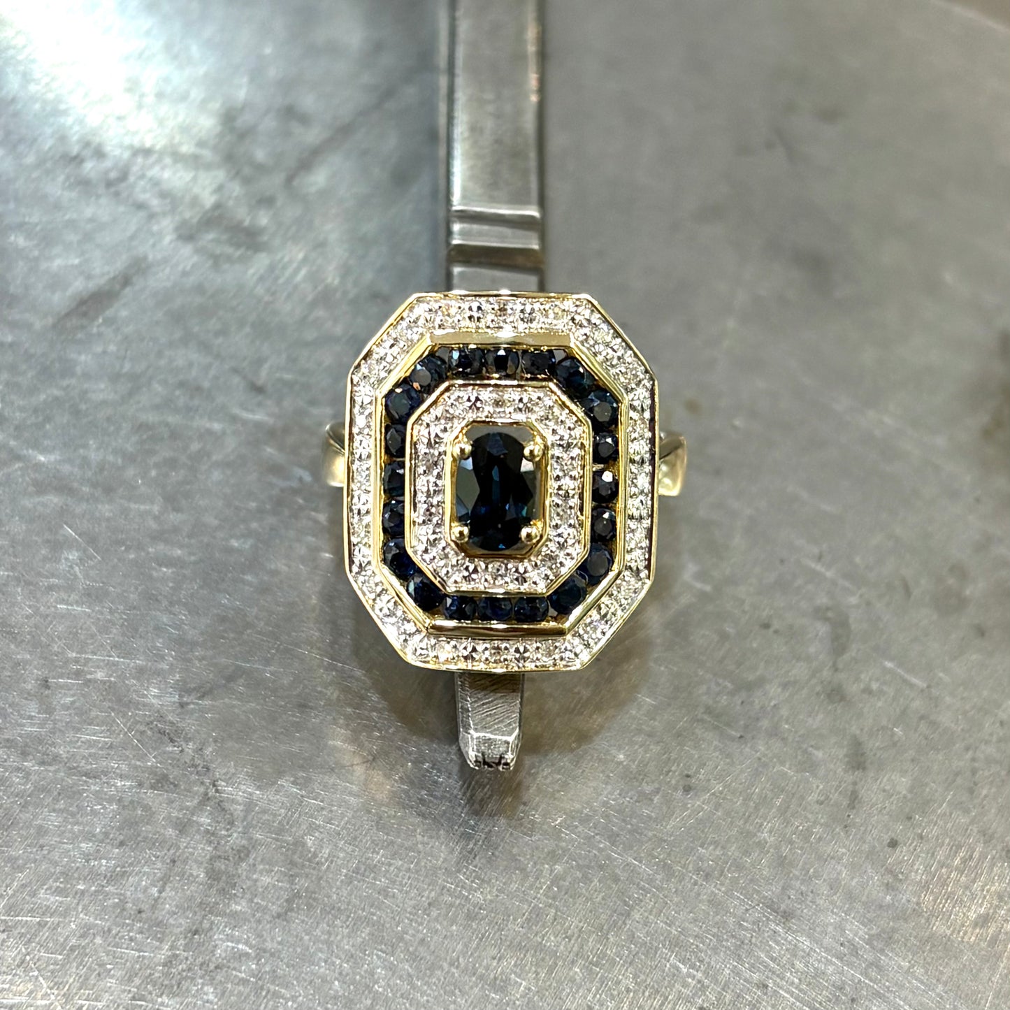 Bague Vintage - Or Jaune 750 Saphir & Diamants