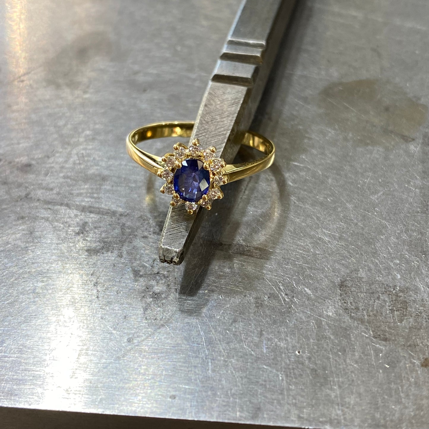 Bague Marguerite - Or Jaune 750 Saphir & Diamants Neuf