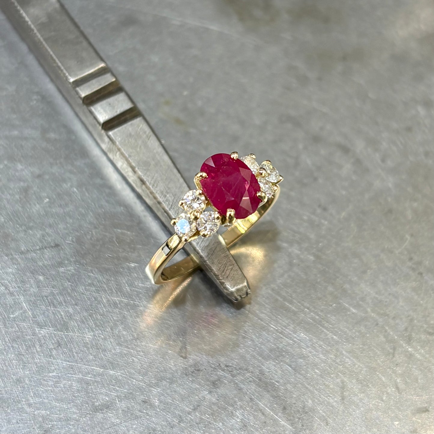 Bague Nausicaä Médium - Or Jaune 750 Rubis & Diamants