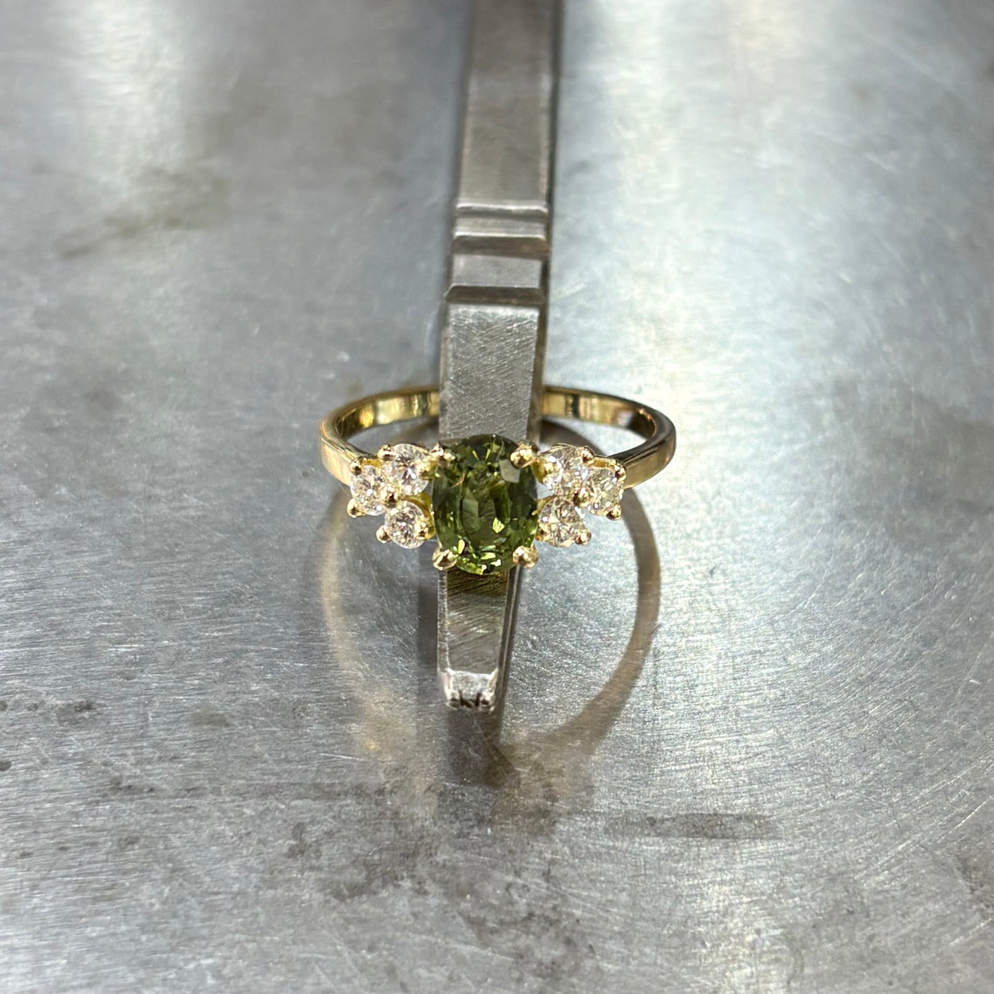 Bague Nausicaä Médium - Or Jaune 750 Saphir Vert & Diamants