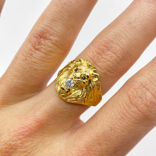 Bague Chevalière Lion - Or Jaune 750 Diamant & Saphirs