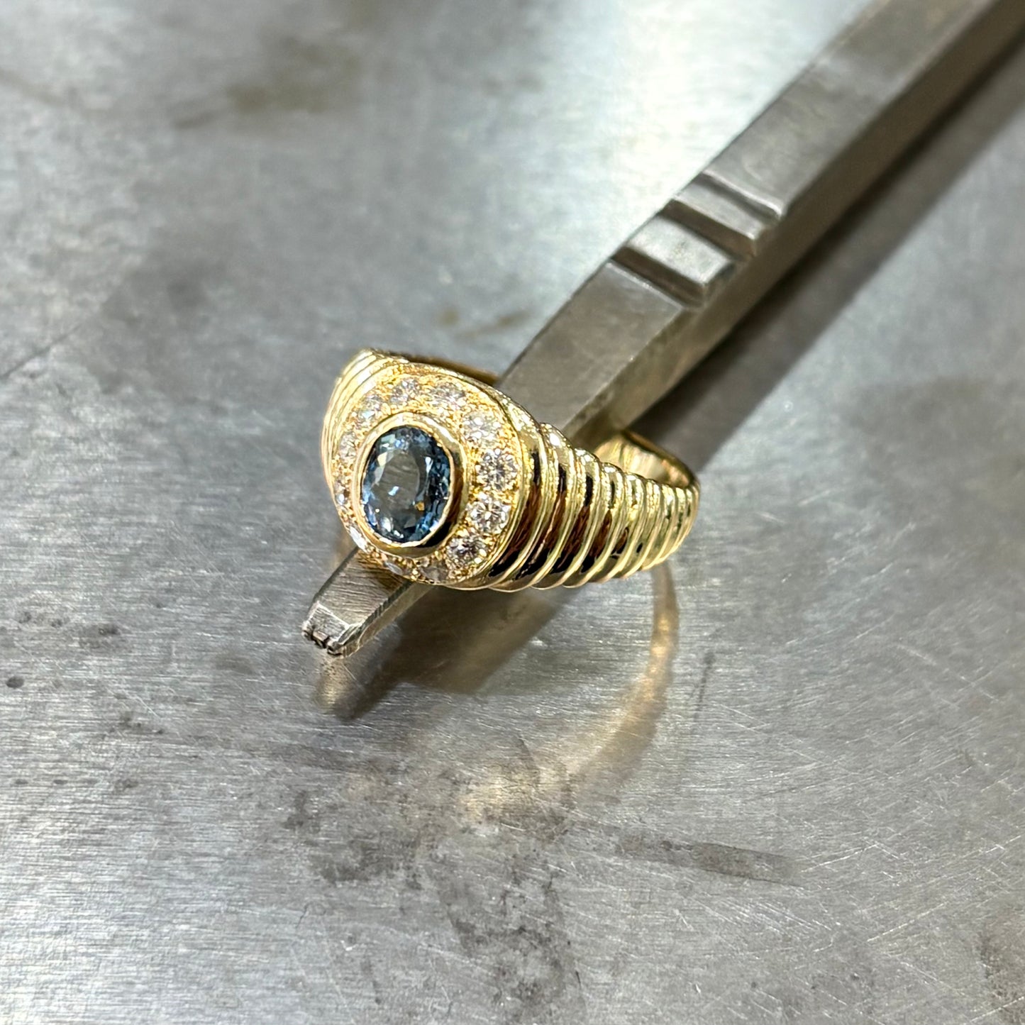 Bague Jonc - Or Jaune 750 Aigue-Marine & Diamants