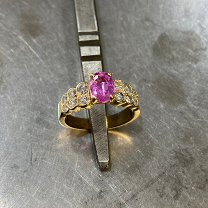 Bague Pazu - Or Jaune 750 Saphir Rose & Diamants Création Fremont