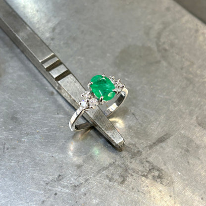 Bague Nausicaä Médium - Or Blanc 750 Émeraude & Diamants