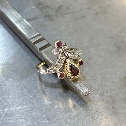 Bague Princesse Vintage - Or Jaune 750 Rubis & Diamants