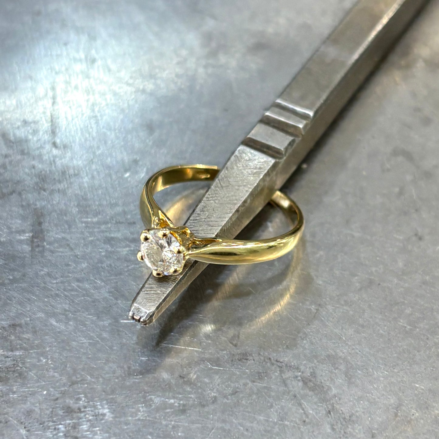 Bague Solitaire - Or Jaune 750 & Diamant