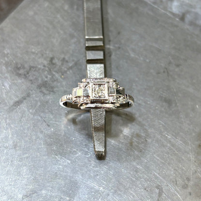 Bague Tank Vintage Art Déco - Or Blanc 750 & Diamant