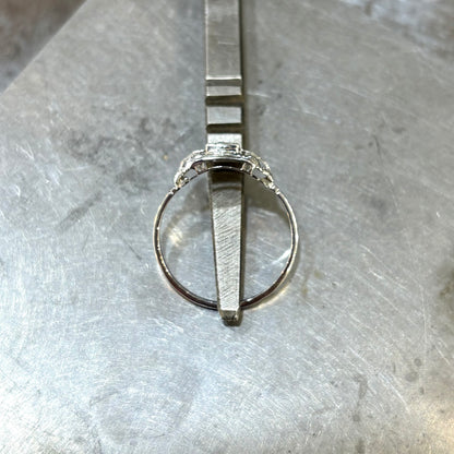 Bague Tank Vintage Art Déco - Or Blanc 750 & Diamant