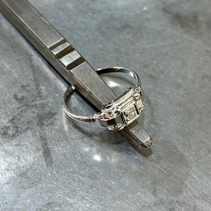 Bague Tank Vintage Art Déco - Or Blanc 750 & Diamant