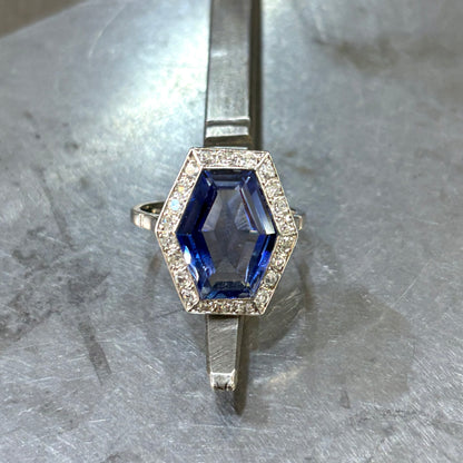 Bague Vintage Art Déco - Platine 950 Diamants & Saphir de Verneuil