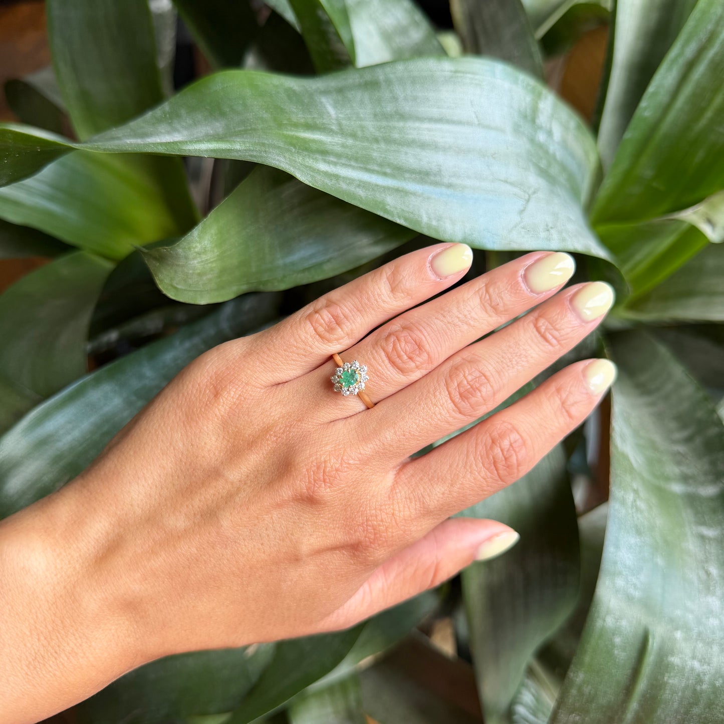 Bague Marguerite - Or Jaune 750 Émeraude & Diamants