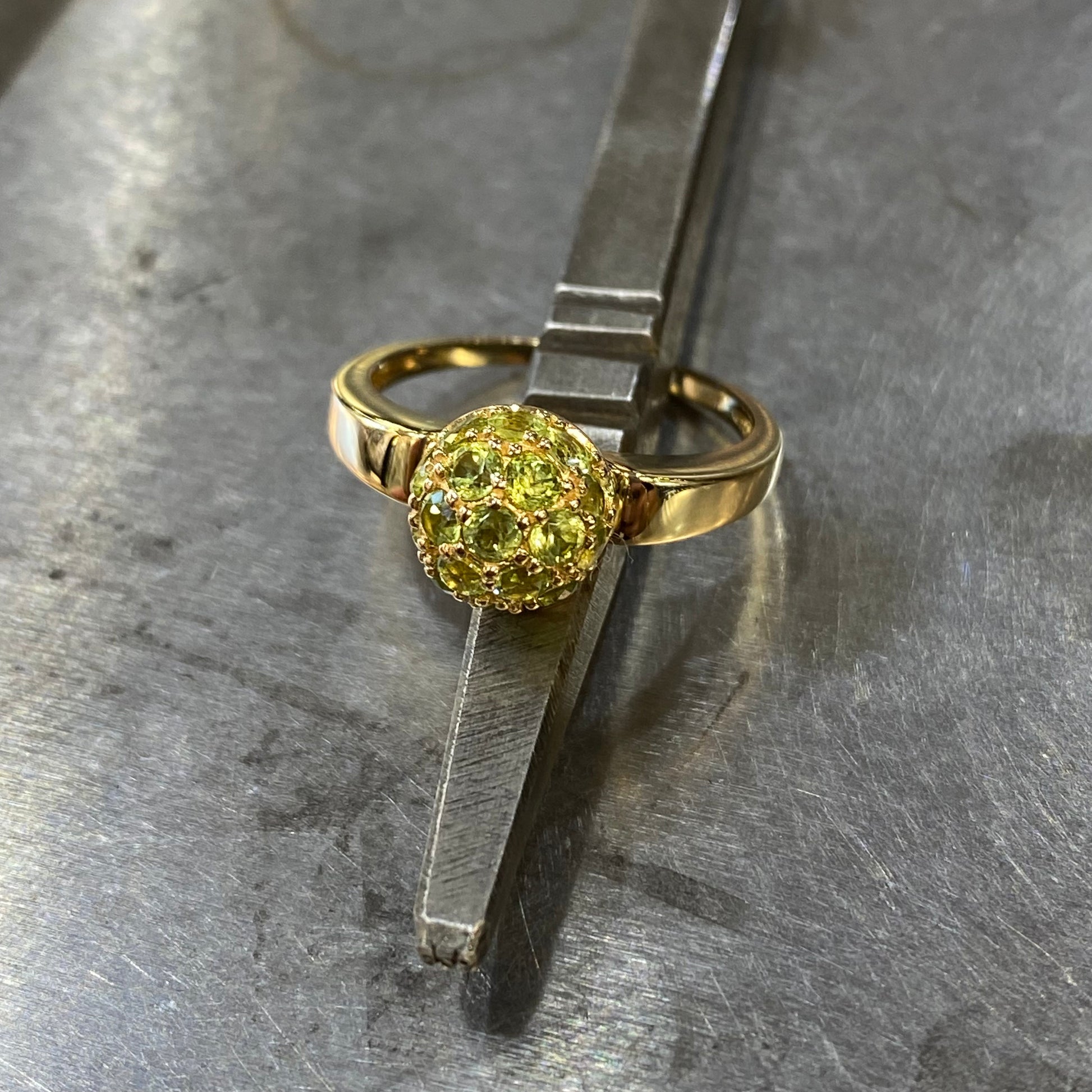 Bague - Or Jaune 750 & Péridots Occasion