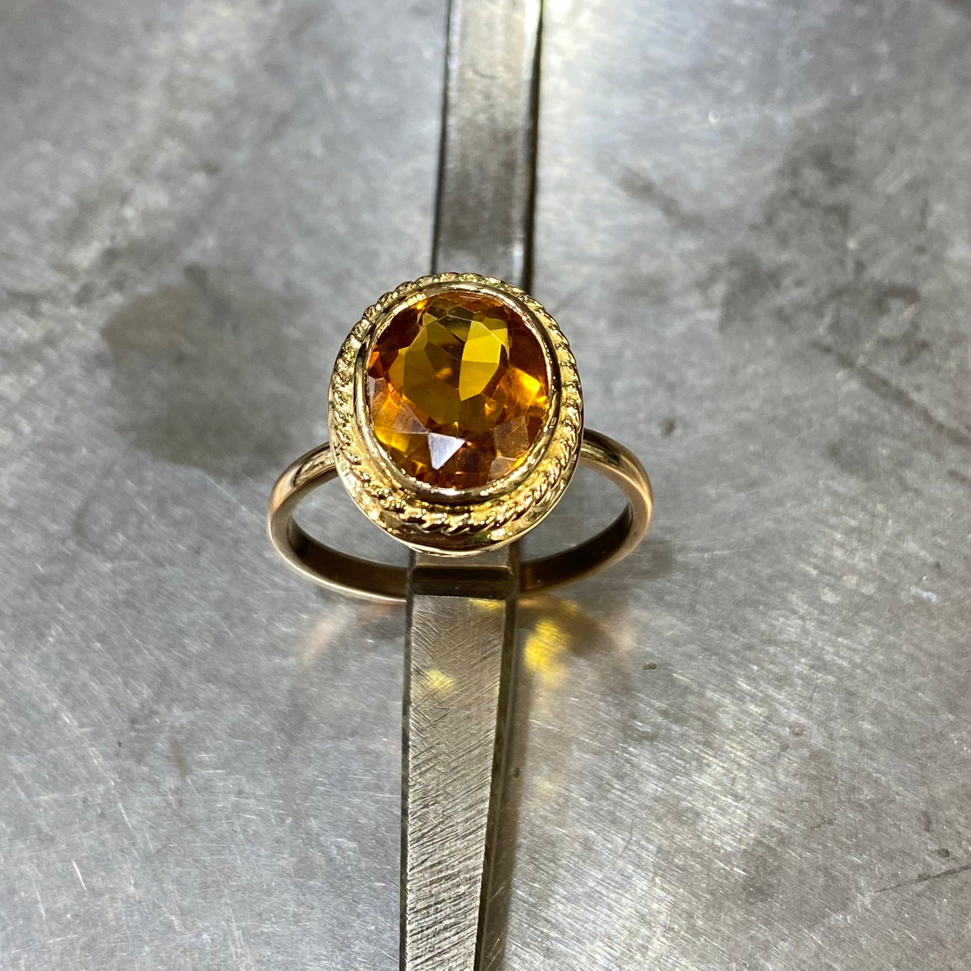 Bague Vintage - Or jaune 750 & Citrine Occasion