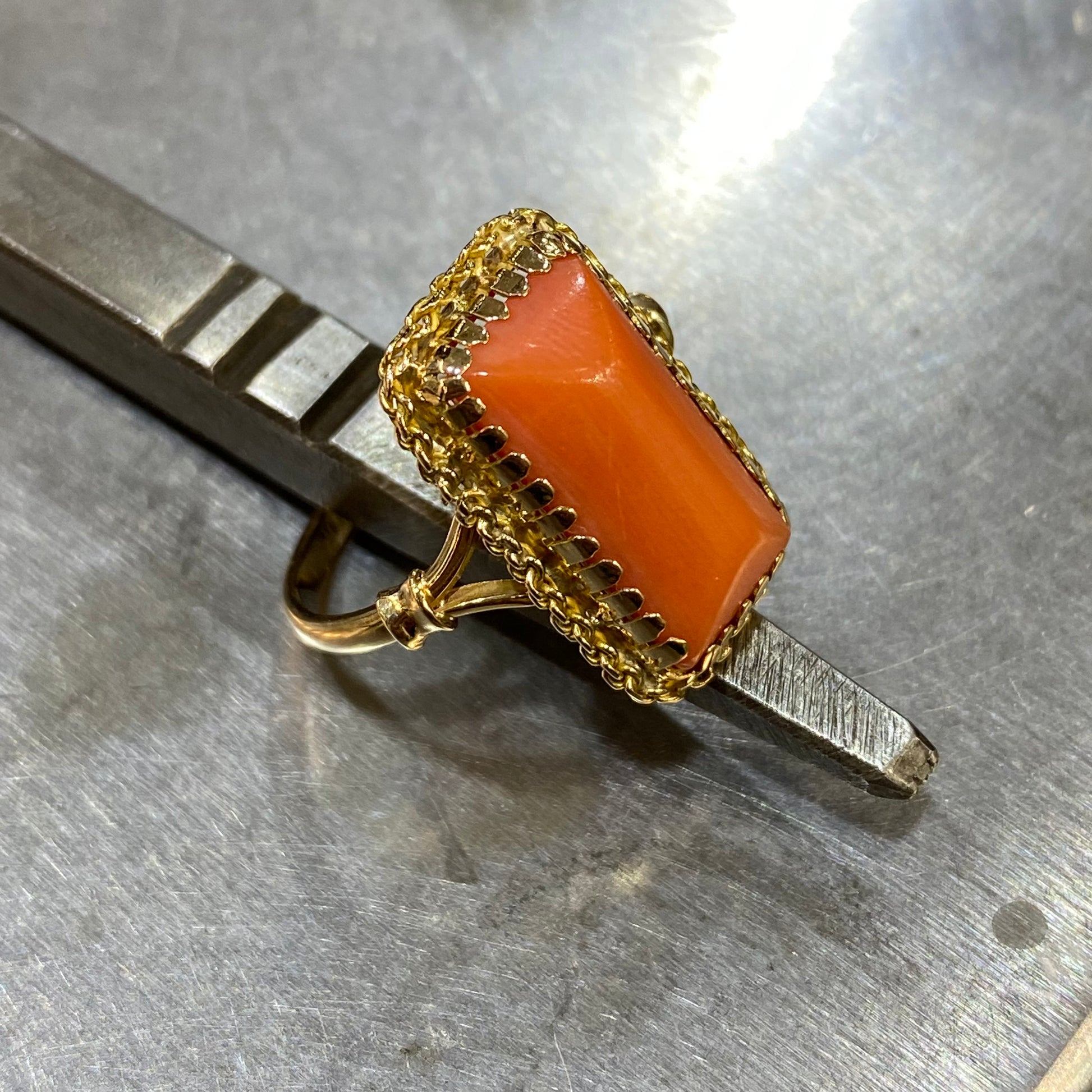 Bague Vintage - Or Jaune 750 & Corail Occasion