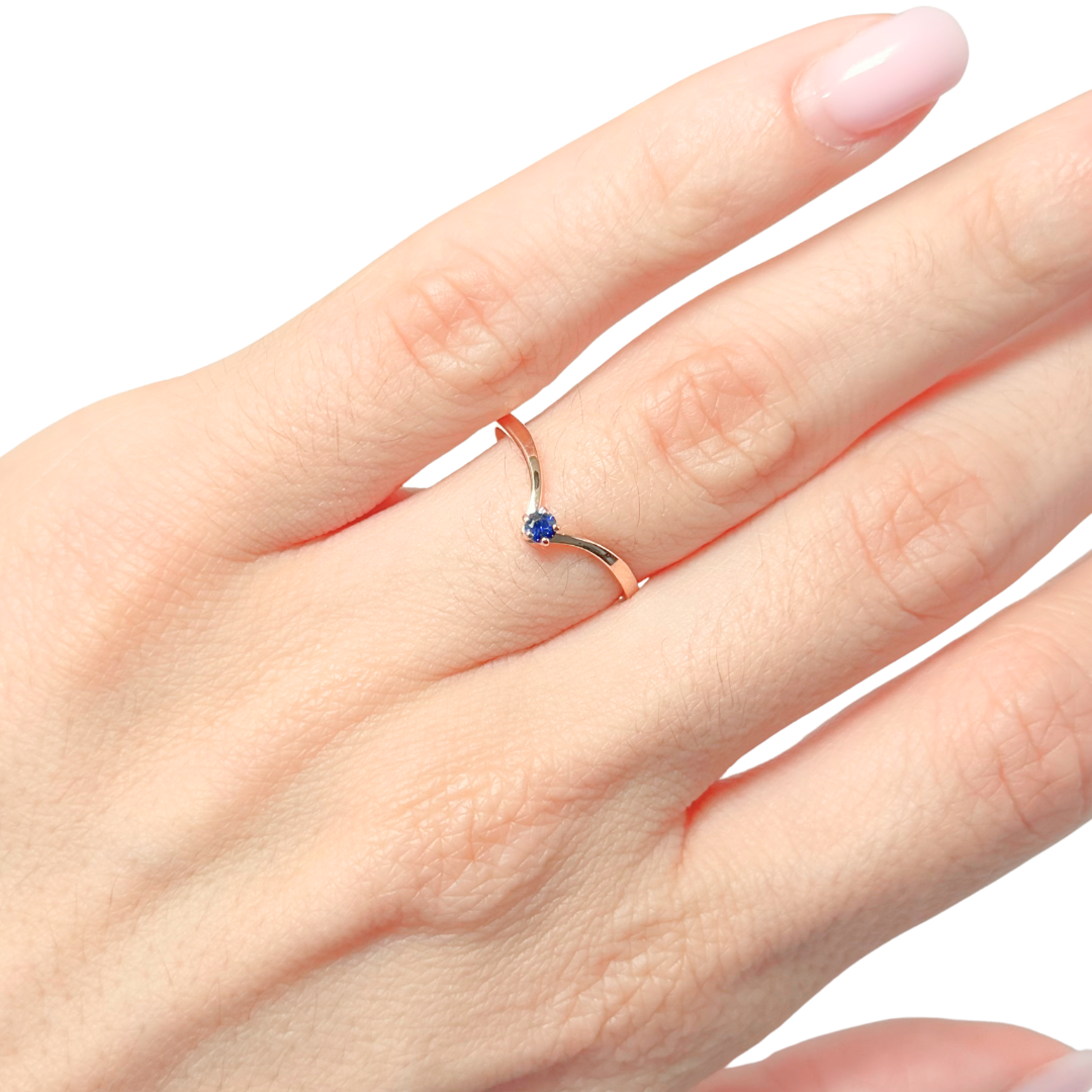 Bague V - Or Jaune 750 & Saphir