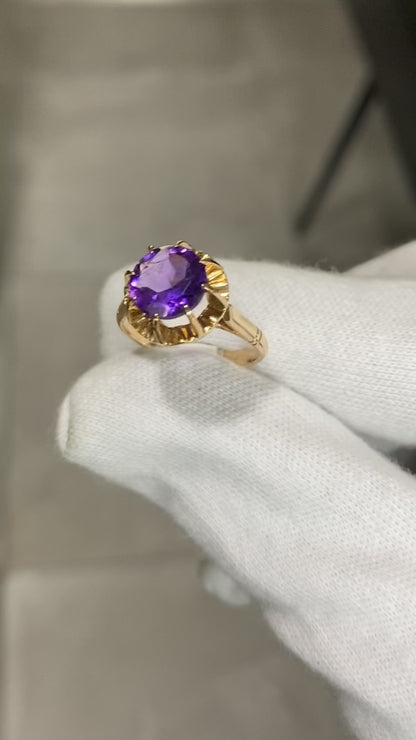 Ring - 750 Yellow Gold &amp; Amethyst