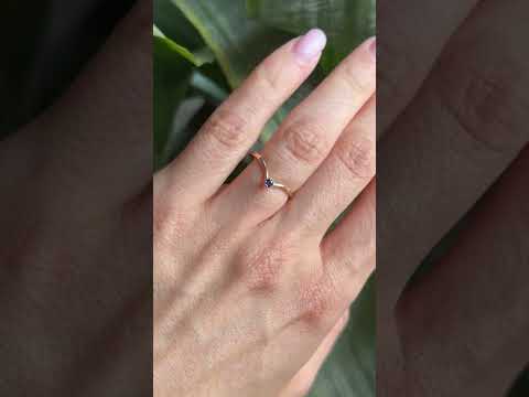Bague V - Or Jaune 750 & Saphir