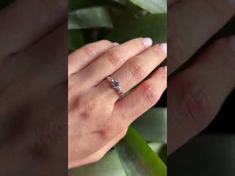 Trilogy Ring - 750 White Gold Sapphire & Diamonds