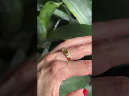 Ring - 22K Yellow Gold & Diamonds