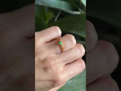 Vintage Ring - 750 Yellow Gold & Emerald
