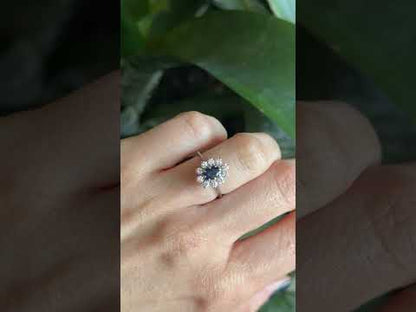 Marguerite Ring - 750 White Gold Sapphire &amp; Diamonds
