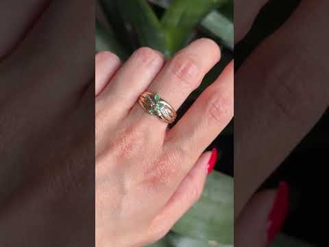 Trilogy Ring - 750 Yellow Gold & Emeralds