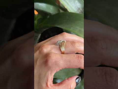 Vintage Ribbons Ring - 750 Yellow/White Gold & Diamonds