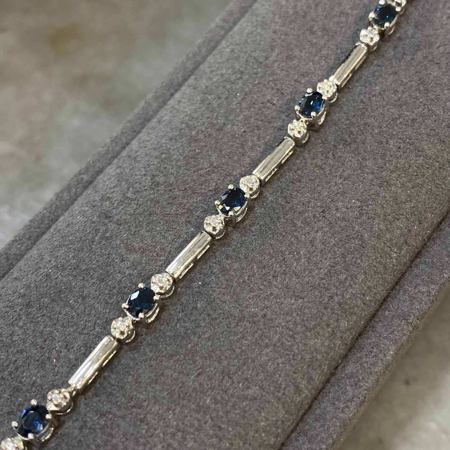 Bracelet Or Blanc 18K Saphirs & Diamants