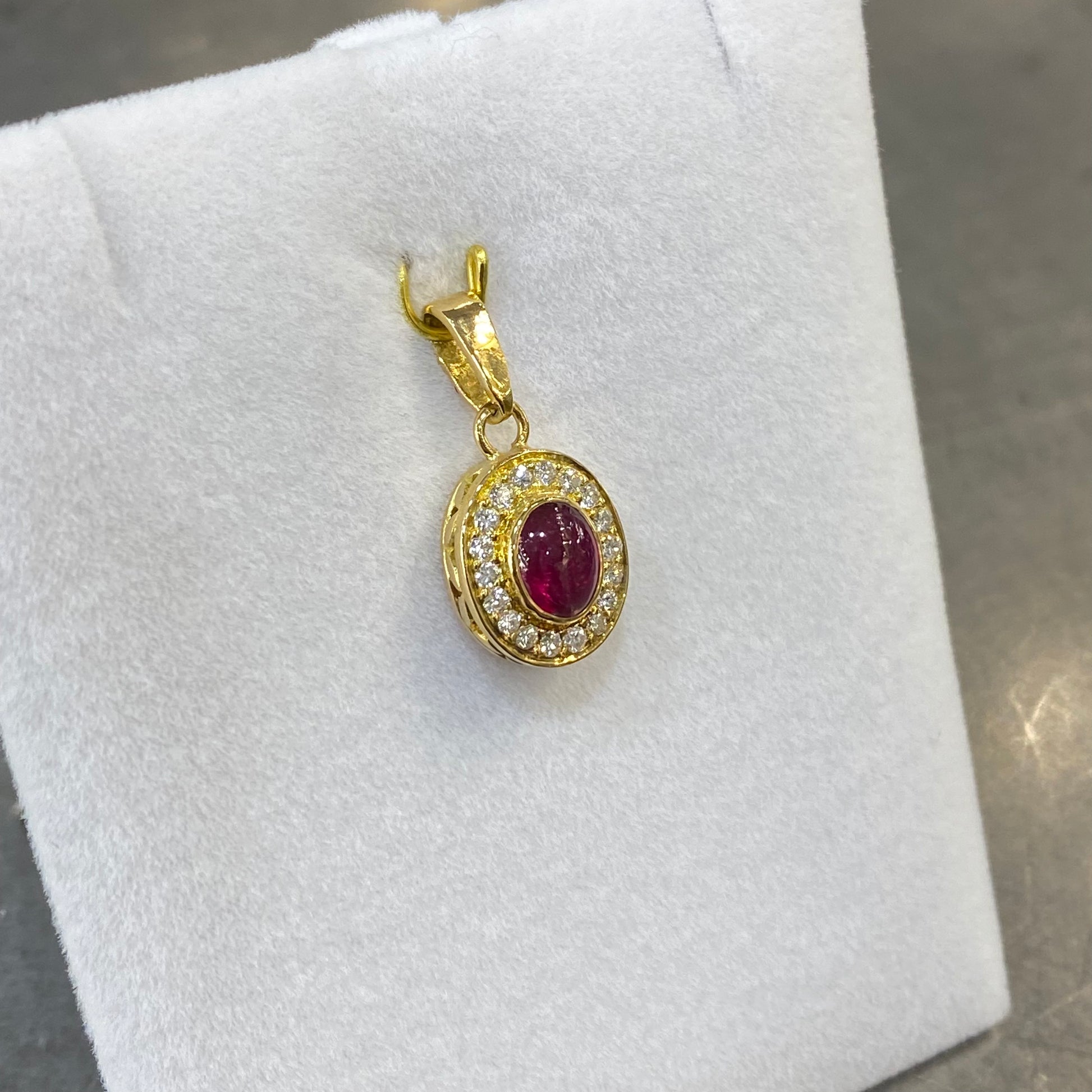 Pendentif Vintage - Or Jaune 750 Rubis & Diamants Création Fremont